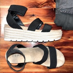Black platform sandals